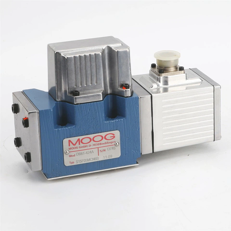 MOOG D631-3006B Servo Valve - Image 2