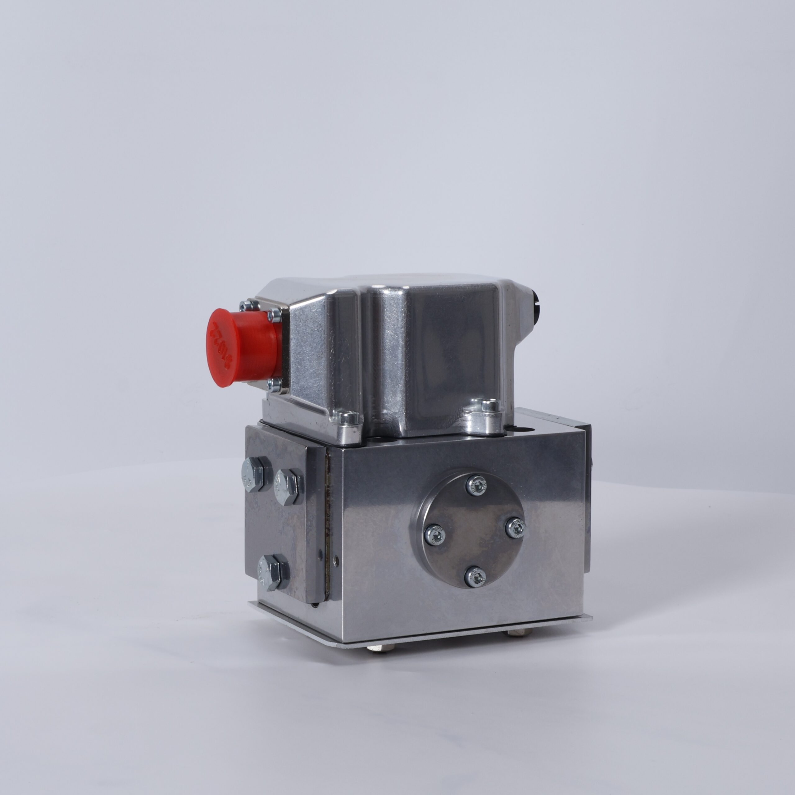 Moog G631-3005B Electro-Hydraulic Servo Valve Front View