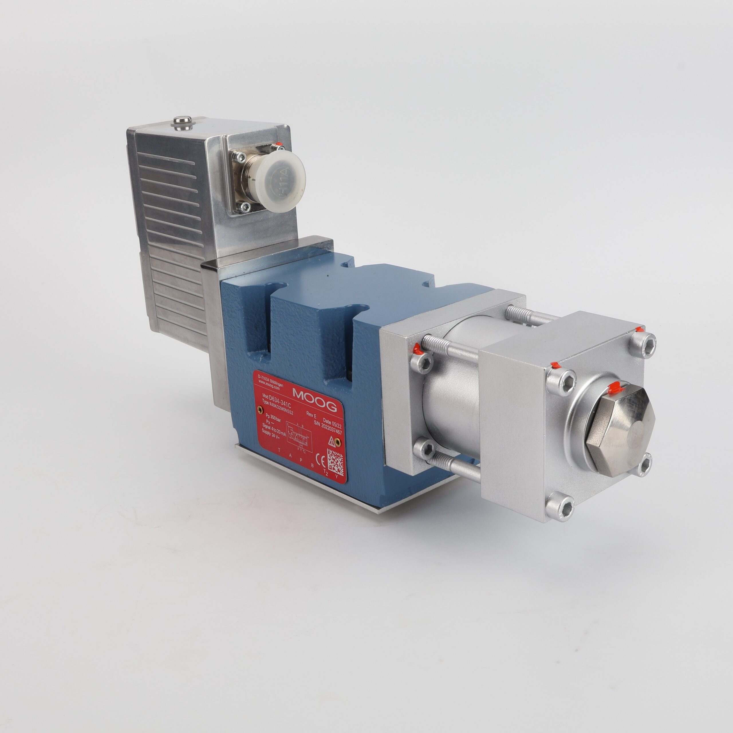 Moog D634-341C servo valve front view